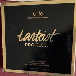 Tarte Tarteist Pro Glow Palette in Black and Gold